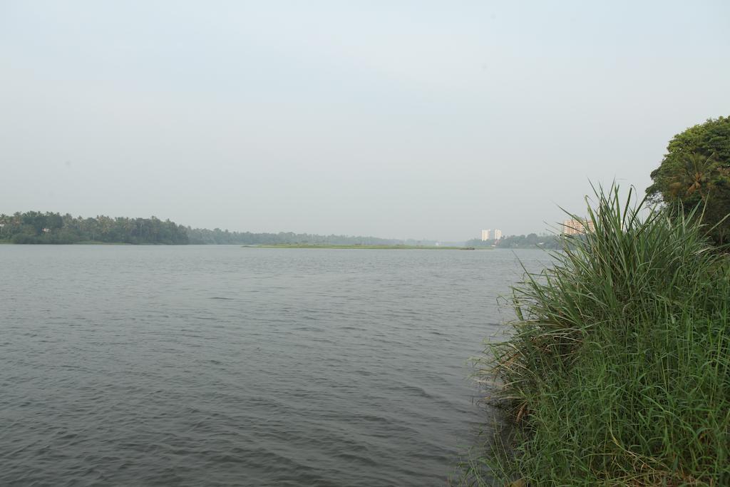 The Health Village Alwaye Екстериор снимка