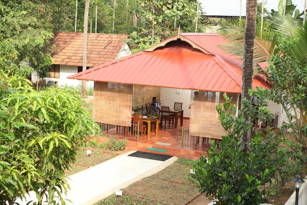The Health Village Alwaye Екстериор снимка